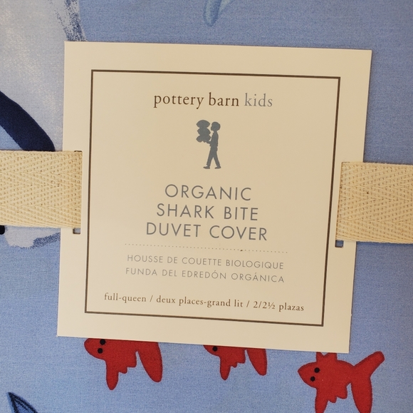 Pottery Barn Kids Shark Bite Full-Queen Duvet Cover - Picture 3 of 4